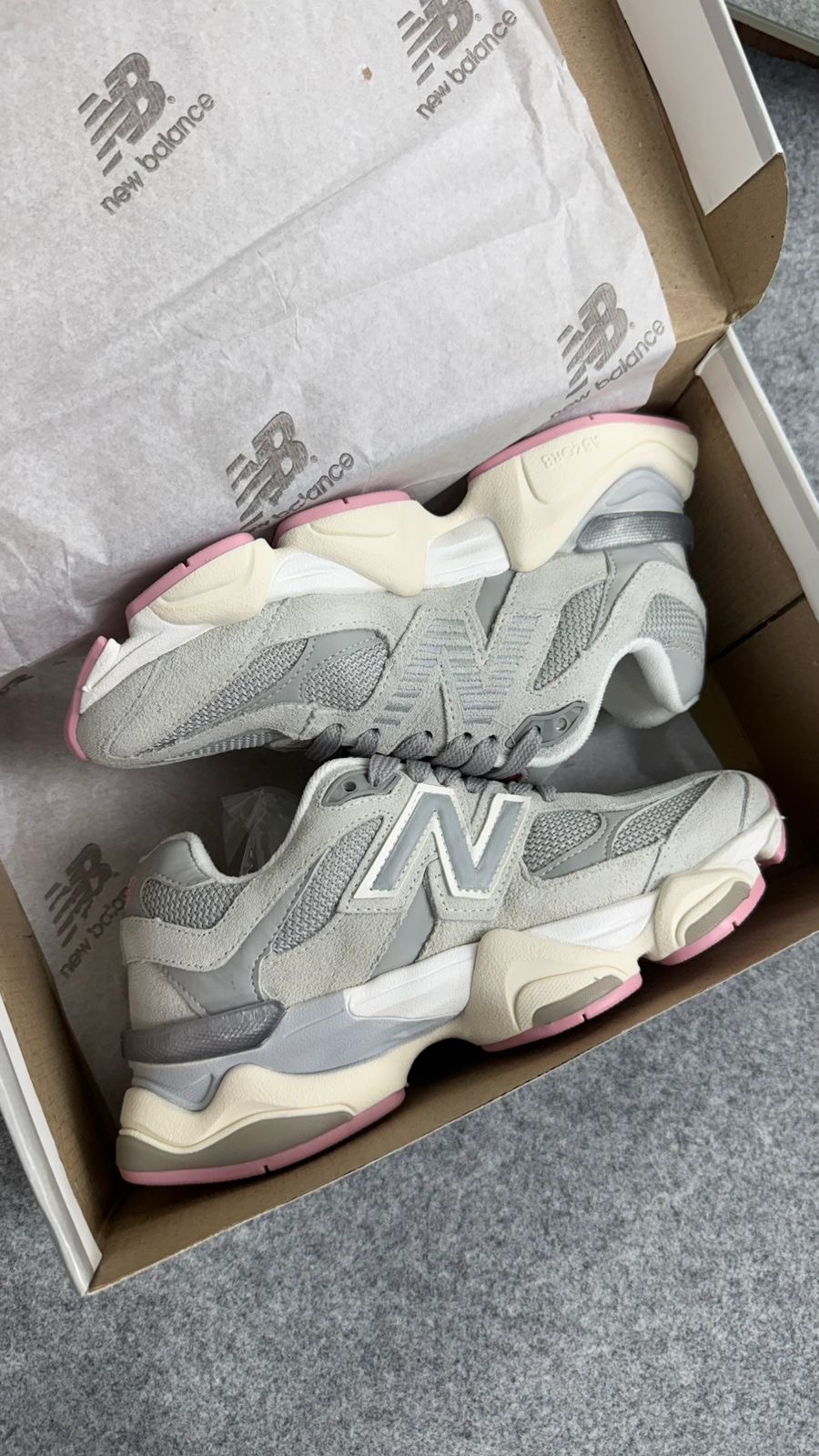 New balance 9060(rosa) foto 2