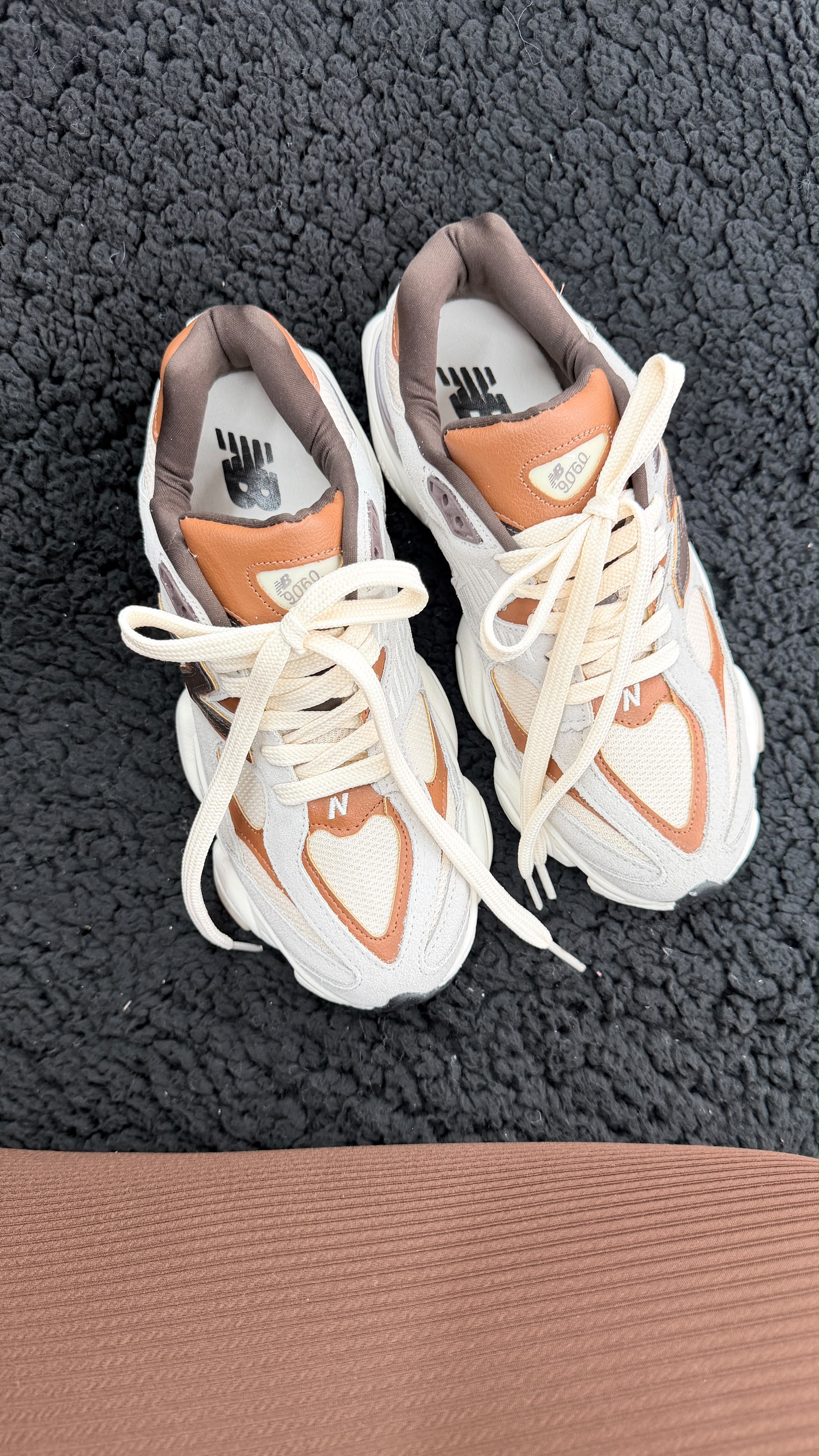 New balance 9060 (couro) foto 3