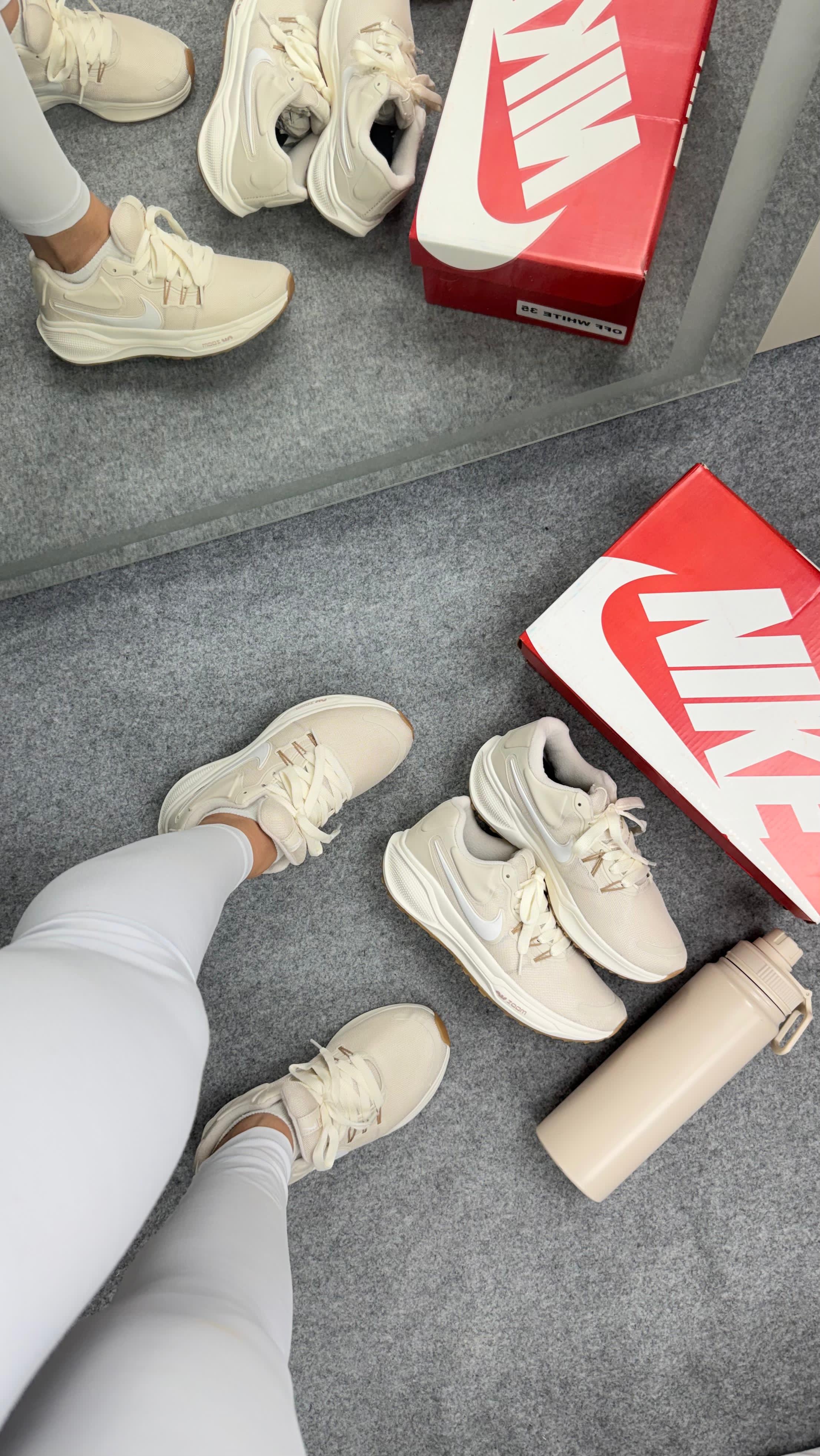 Nike revolution foto 4