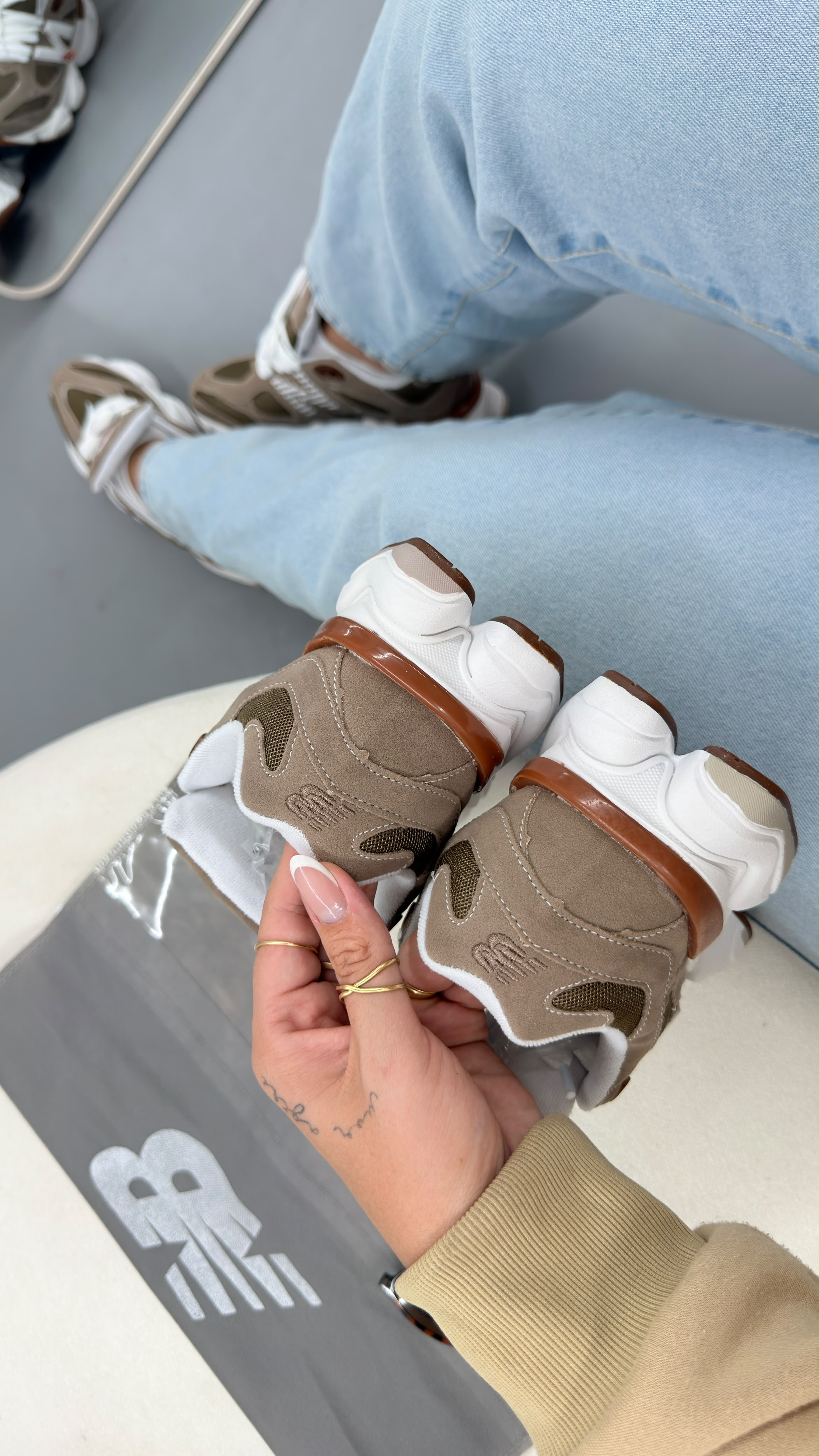 New balance 9060 (canela) foto 3