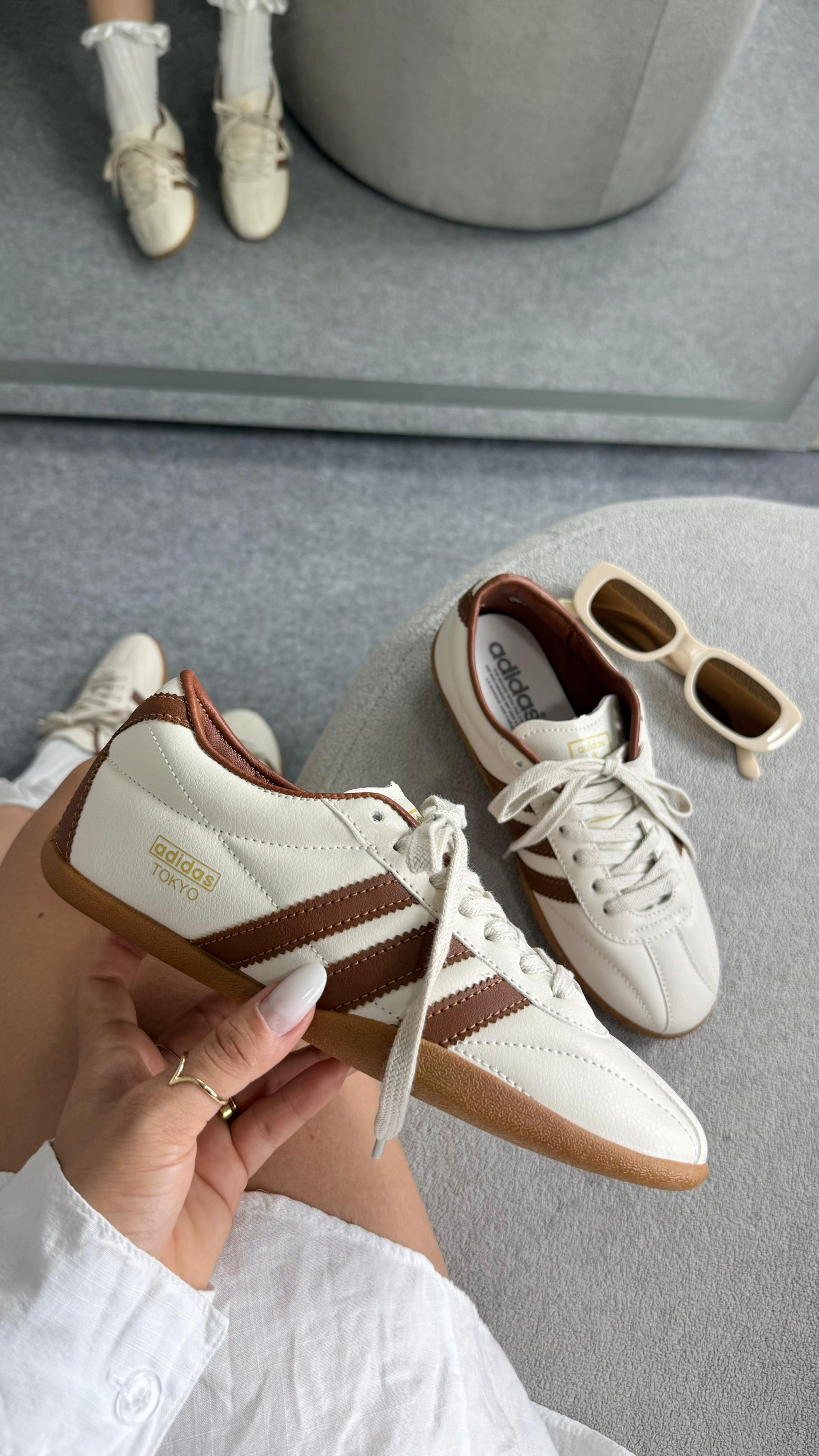 Adidas tokyo (off/caramelo) foto 2